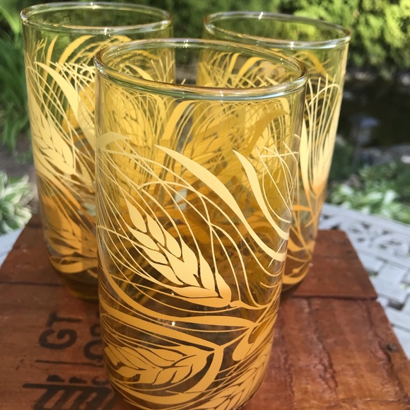 Vintage Anchor Hocking Golden Wheat pitcher set. - Picture 8 of 16